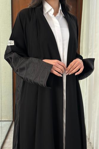 عباية كريب مع تفته من الخلف نص كلوش