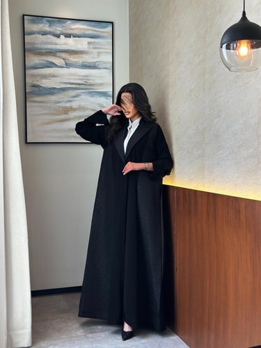 عباية كريب مع تدخيله جاكار هندي نقش