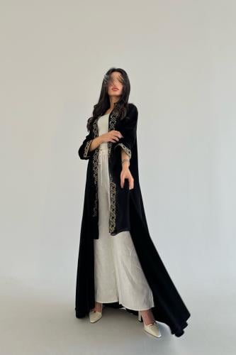 عباية تطريز على الأكمام بالذهبي