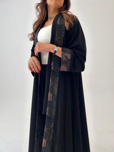 عبايه ملكي أطراف تفتة