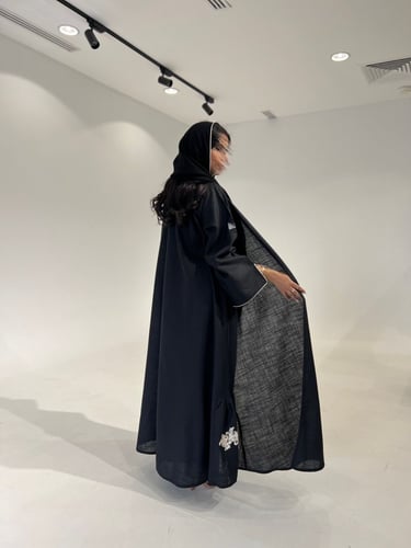 عباية كسرات بكلفة - لنن أسود نص كلوش - طرحة شيفون...