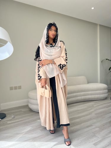 كريب بيج بأكمام مزينة بتل الفلوك - فراشة