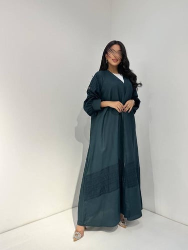 لنن أخضر زيتي - نص كلوش - طرحة شيفون بطرف لنن