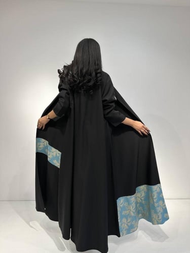 جاكار تركواز - نص كلوش - طرحة شيفون بطرف جاكار