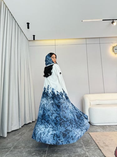 طقم عباية أزرق مشجر | مموج