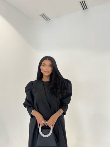 عباية بليزر أسود أكمام بوف درابيه -طرحة شيفون أسود