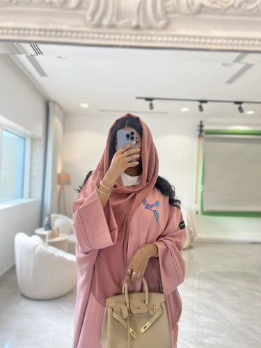 عباية فراشة لحمي- طرحة شيفون لحمي