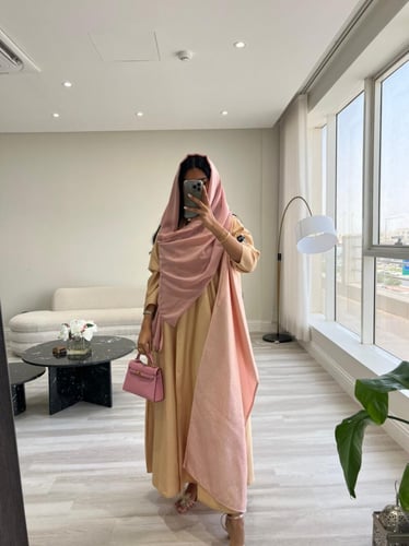 بيج بشال تفته اكريلكو - نص كلوش