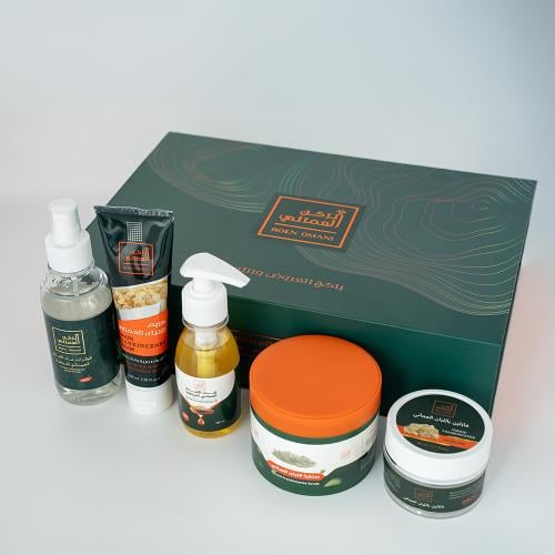 مجموعه العنايه المتكامله بالبشرة من اللبان العماني...