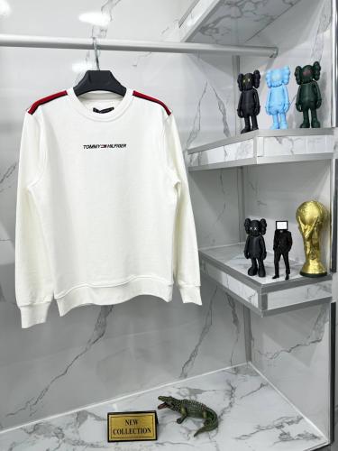 تومي هيلفجر