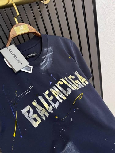 تيشرت بلنسياقا