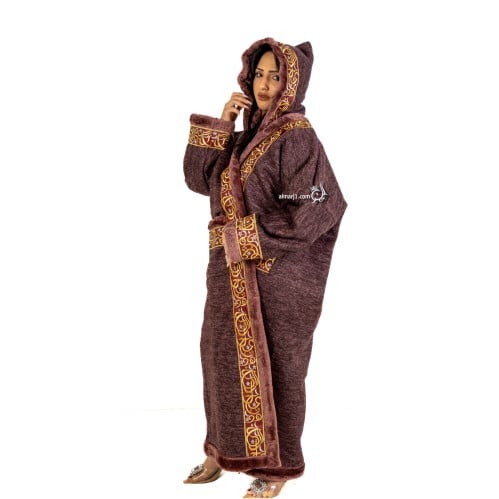 فروة نسائي أحرف عربية عنابي