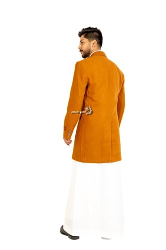 بالطو روسي أنيق مستوحى من التراث تصميم فاخر ودافئ