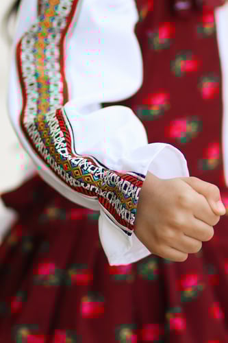 فستان شالكي عنابي/ابيض/سدو