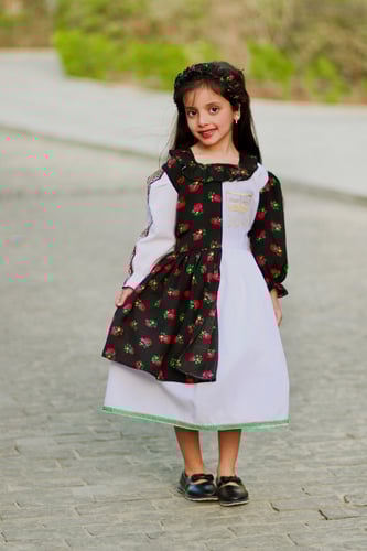 فستان شالكي اسود/ابيض/سدو