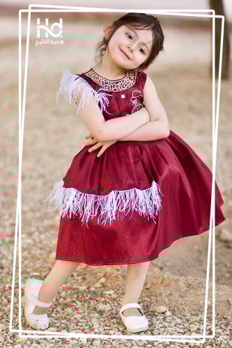 فستان الحروف عنابي(فاتح)