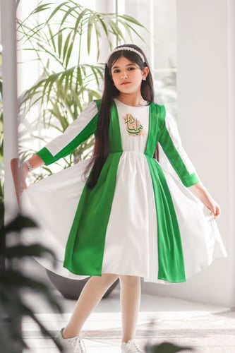 فستان وطني مع شعار الهويه (مديل2 )