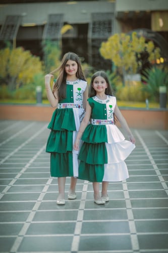 فستان الأناقة أخضر