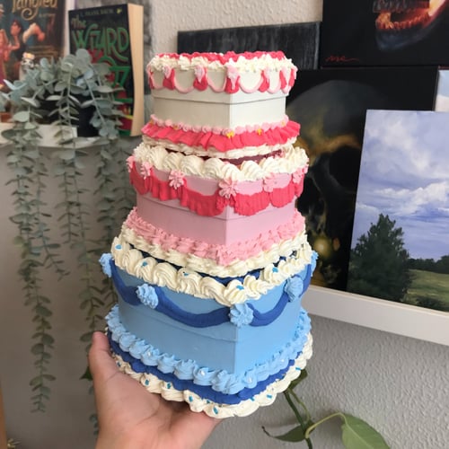 علب هدايا كيك