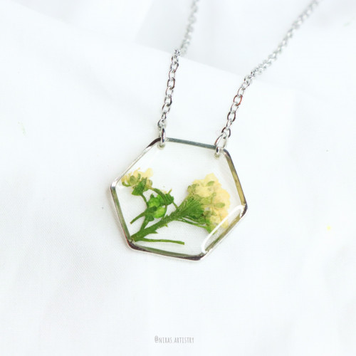 قلاده silver hexagon