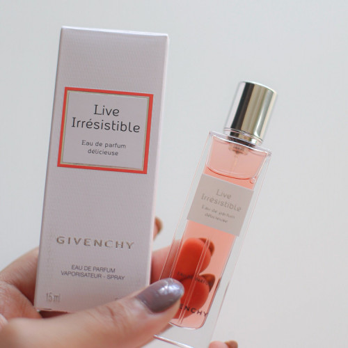 عطر ميني جيفنشي لايف اريزيستابل - بخاخ