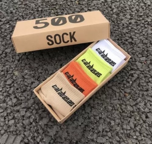 Yeezy socks 500 4 Pcs Free size