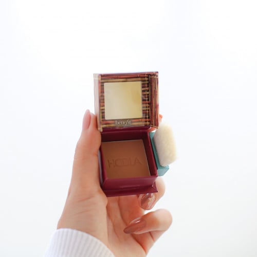 بودرة بنفت برونزر هولا - حجم ميني