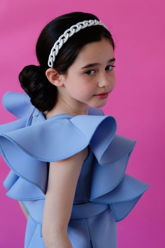 فستان فوشي بكرانيش كبيره بتصميم عصري