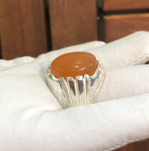خاتم الفضة عقيق يمني برتقالي صياغة حجازية يدوية ثق...