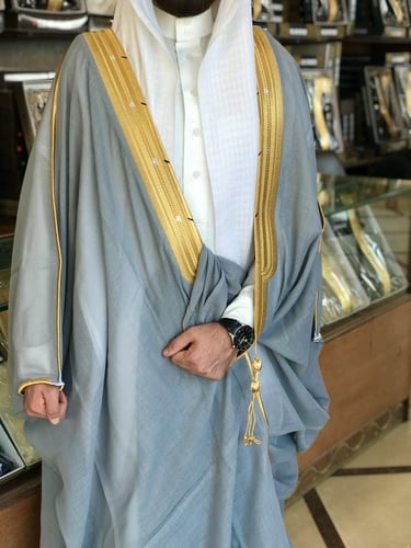 بشت رجالي ملكي رسمي لون بحري دقة ملكيه قماش صوف 80...