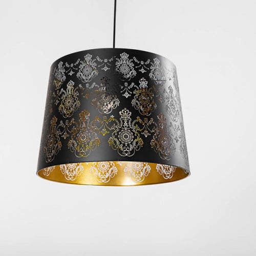 ثريا علاقي مفرد مع زخارف ملكية جمالية