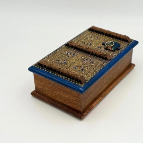 صندوق نجدي-وسط-ازرق مقاس 23 سم * 13 سم