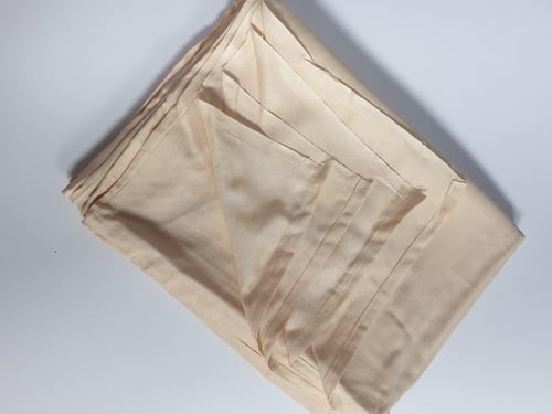 شرشف صلاة لف روز سادة لون بيج غامق