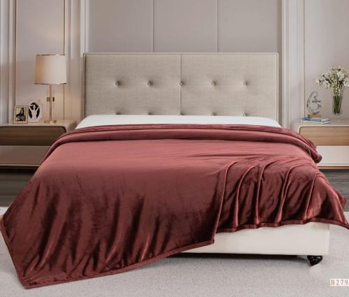 بطانية ديلارا ناعمة لون عنابي شتوي مفرد