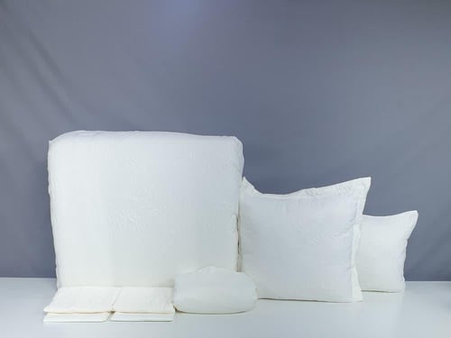 مفرش نيوم لون سكري 8 قطع صيفي مزدوج