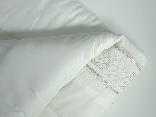 مفرش رواني دانتيل لون سكري صيفي مزدوج