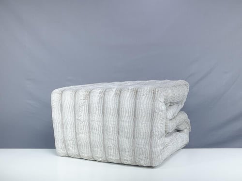 مفرش كتاليا فرو أرنب لون رمادي شتوي مزدوج