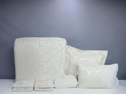 مفرش شانيل فاخر 8 قطع لون بيج صيفي مزدوج