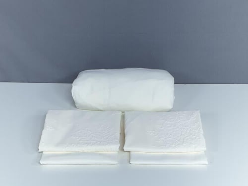 مفرش نيوم لون سكري 8 قطع صيفي مزدوج