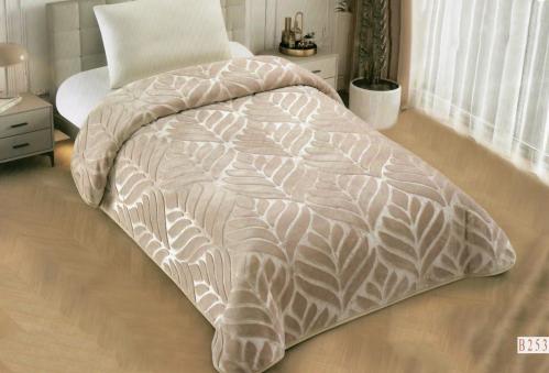 بطانية ميلاء جاكار محفوره لون بيج شتوي مفرد