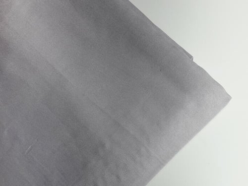 شرشف صلاة روز سادة لون رمادي فاتح