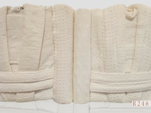 طقم أرواب Famliy تركي قطن 100% دانتيل لون سكري 13...