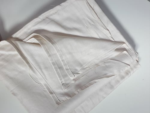 شرشف صلاة لف روز سادة لون بيج فاتح