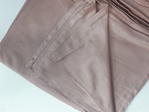 شرشف صلاة لف روز سادة لون لحمي