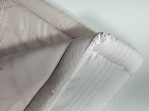 مفرش هوتيل فندقي مقلم لون بيج فاتح صيفي مفرد ونصف