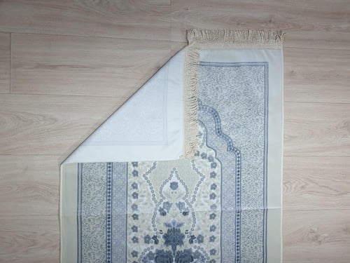 سجادة صلاة فلاور دانتيل رصاصي فاتح 80*cm 120