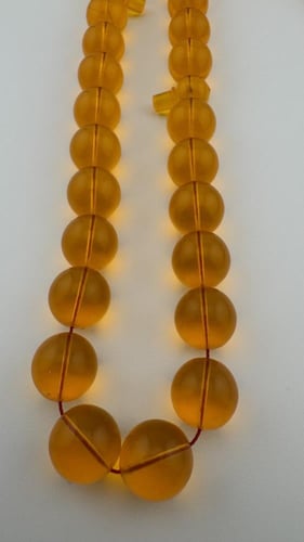 كاست برتقالي شفاف