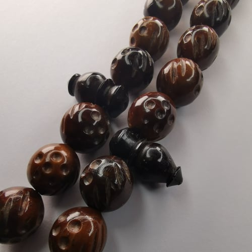 سبحة الكوك المنقوش