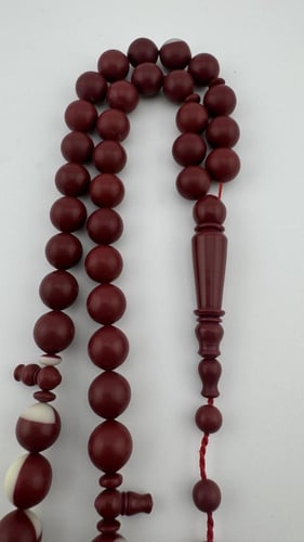 بلياردو باللون العودي