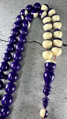 بلياردو بنفسجي مع ابيض